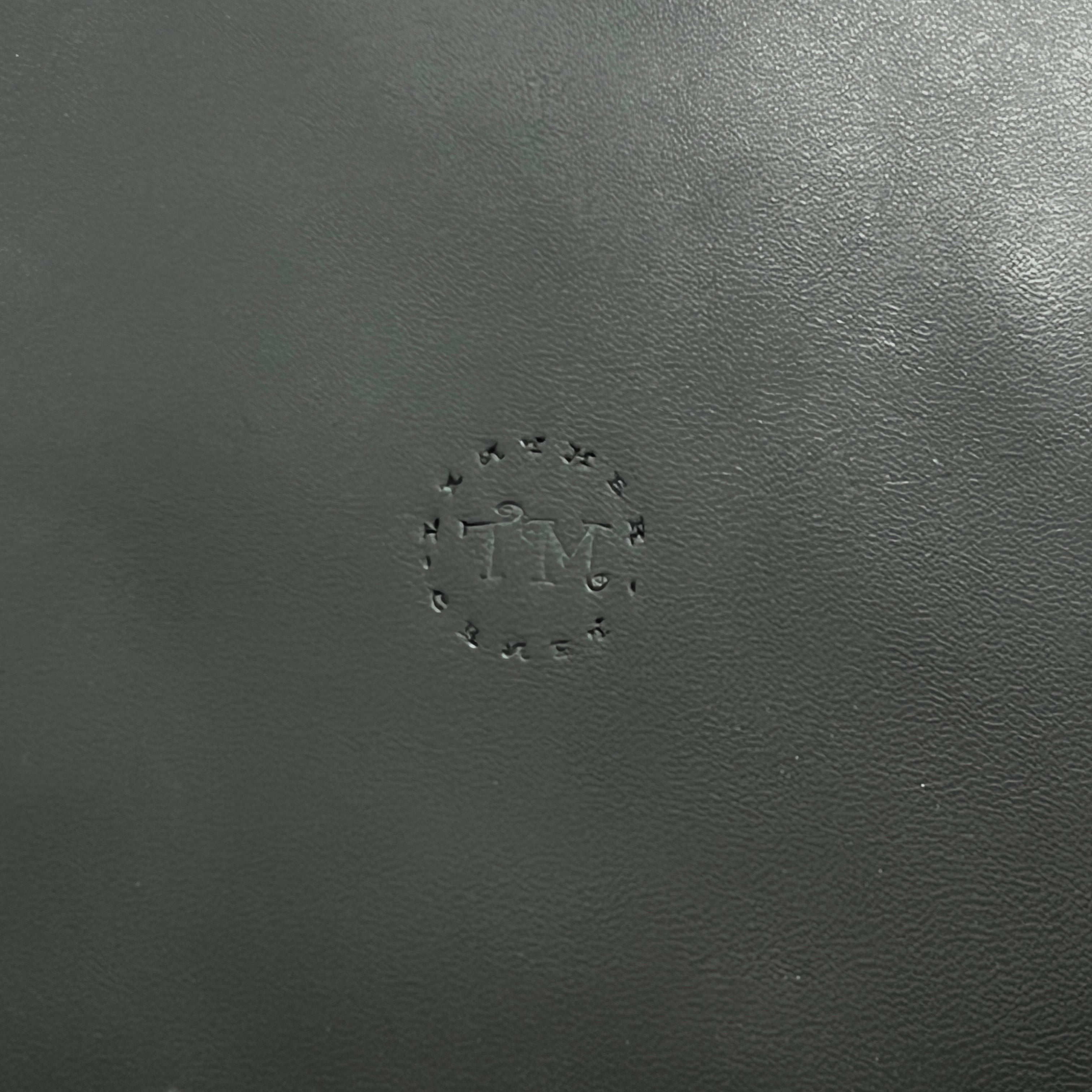 Carved Genuine Leather Tray (Black)