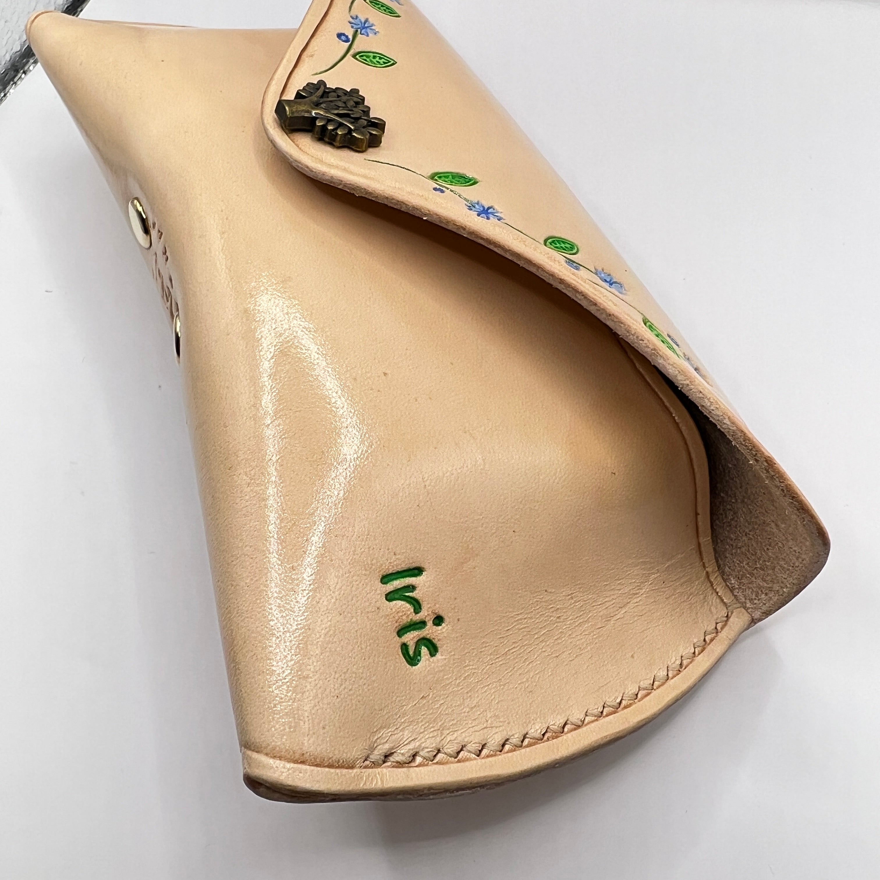 Carved Genuine Leather Glasses Case 03