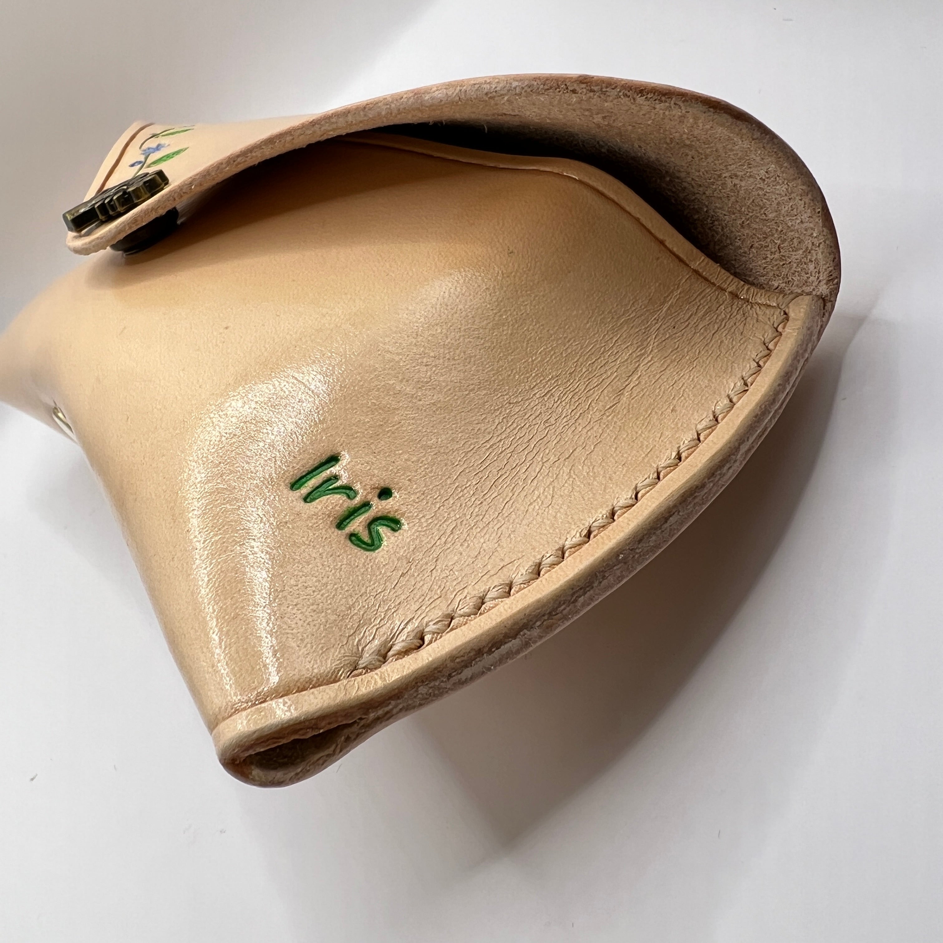 Carved Genuine Leather Glasses Case 03
