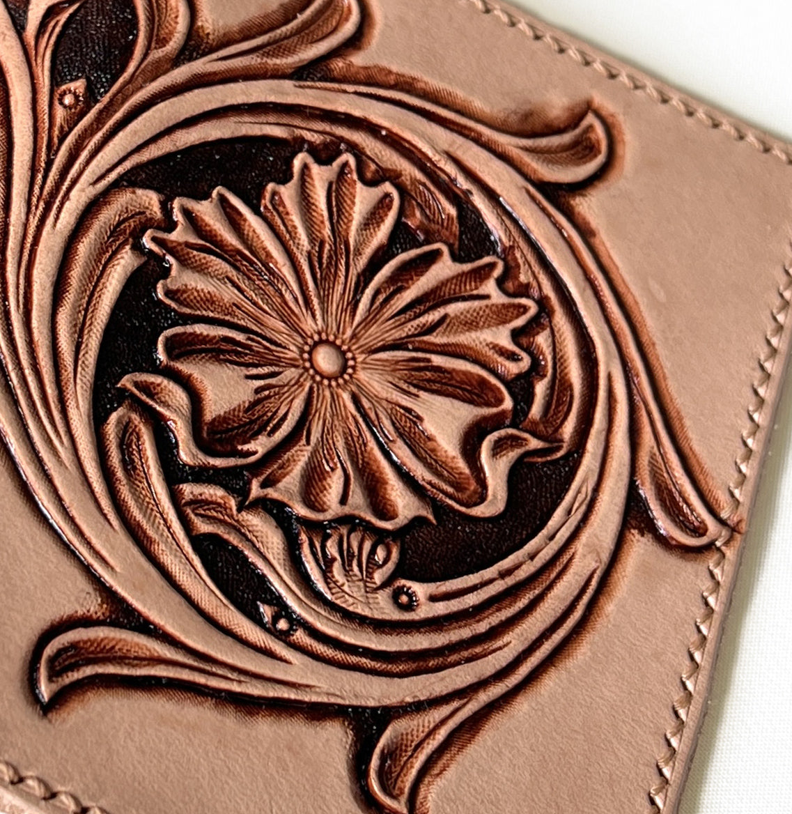 Carved Genuine Leather Card Holder 02